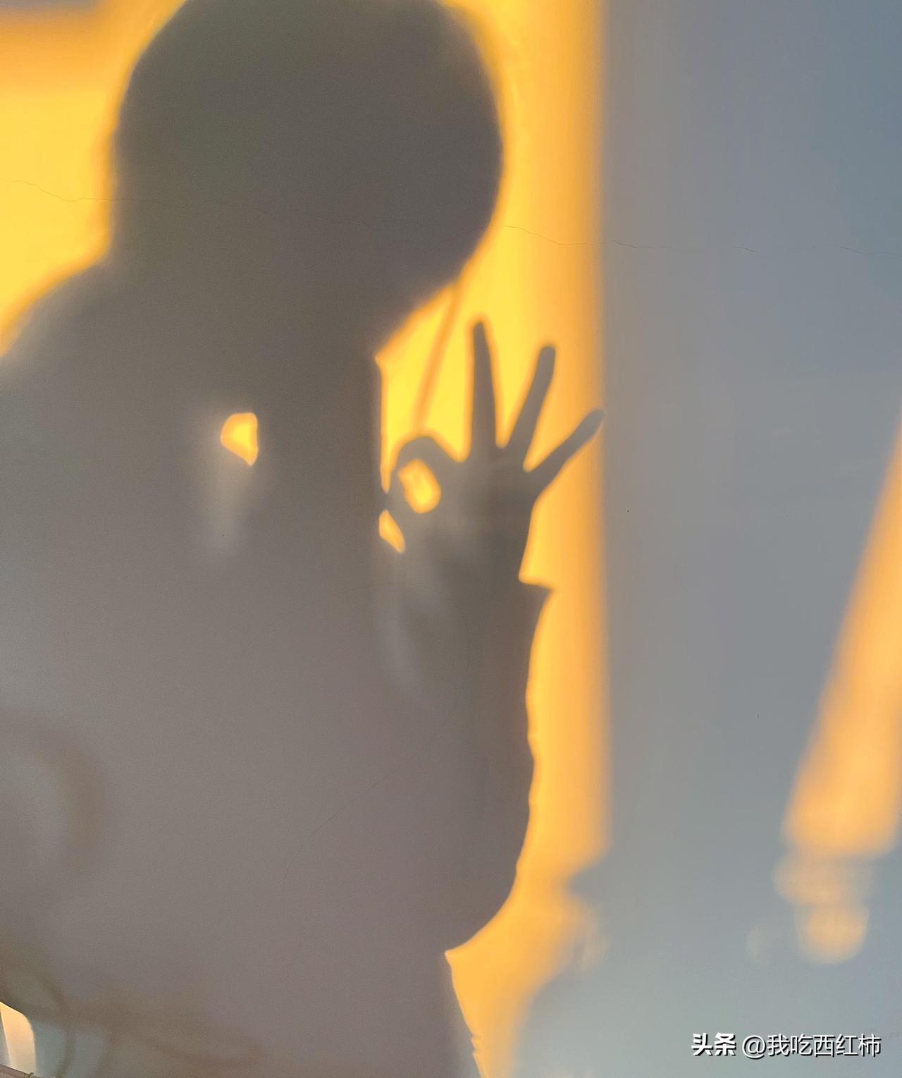 90  大龄姑娘的一些独白
90年的我，今年要迈入本命年了，有一些些焦虑，但更多