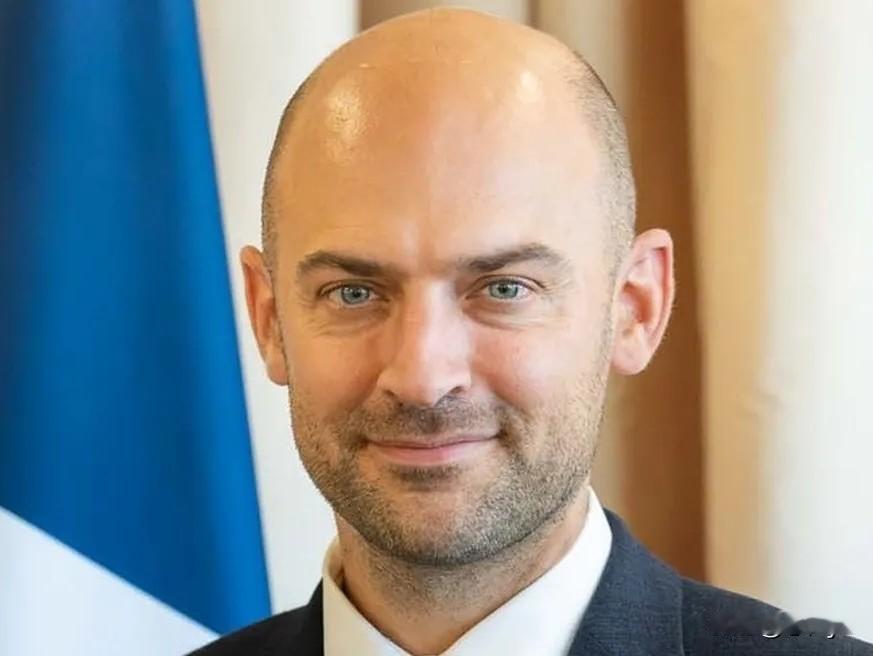 法国外长巴罗称，俄罗斯特别军事行动已彻底失败，必须认输。​​2月3日，巴罗向媒体