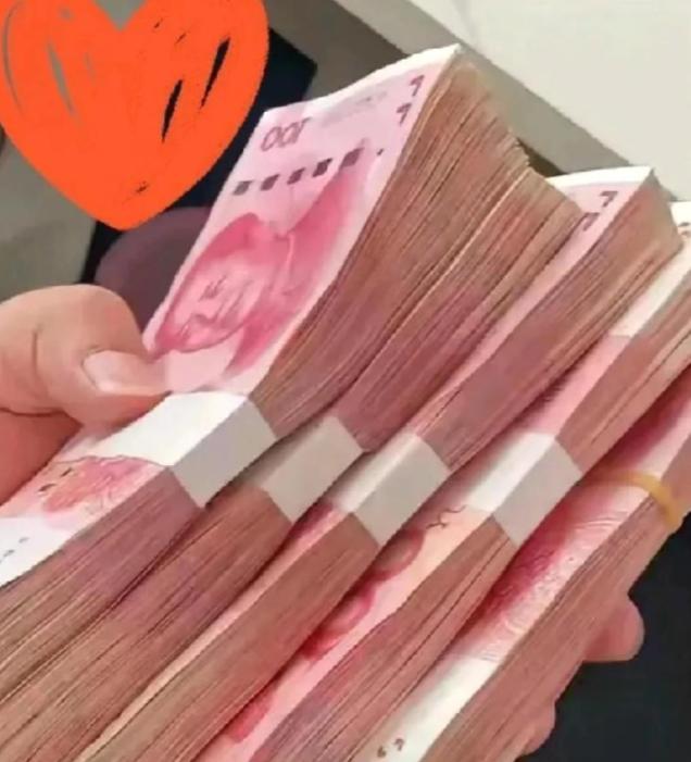 浙江绍兴一个老头，拆迁分了450万，把三个子女叫回来分钱。结果大儿子摆手说不要，
