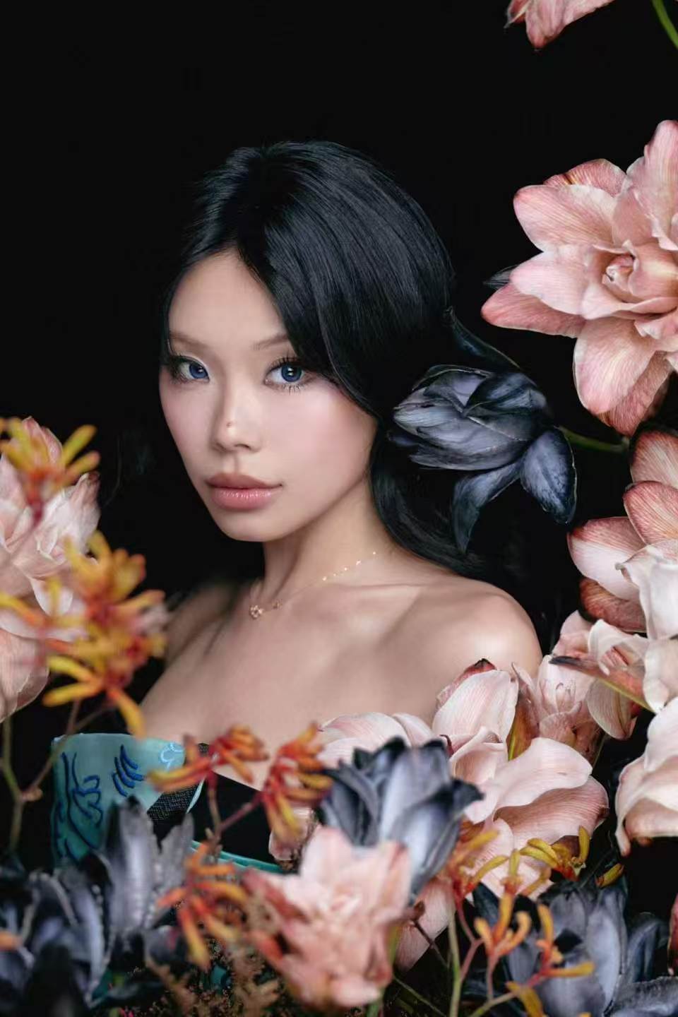 万妮达说联名赛舞台很有生命力歌手2026直播提前解锁舞台线索，万妮达与旅行团乐队