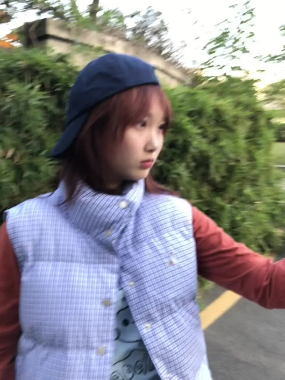 我戴的帽子和🧢这个emoji好像