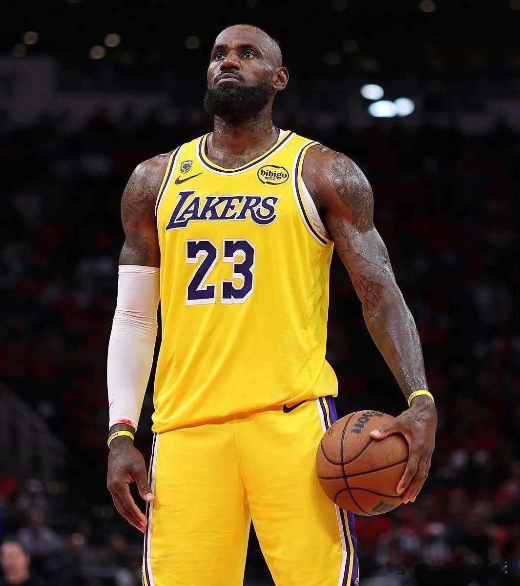 重磅！湖人与詹姆斯正式开启续约谈判，未来14天定生死

ESPN名记文霍斯特刚刚