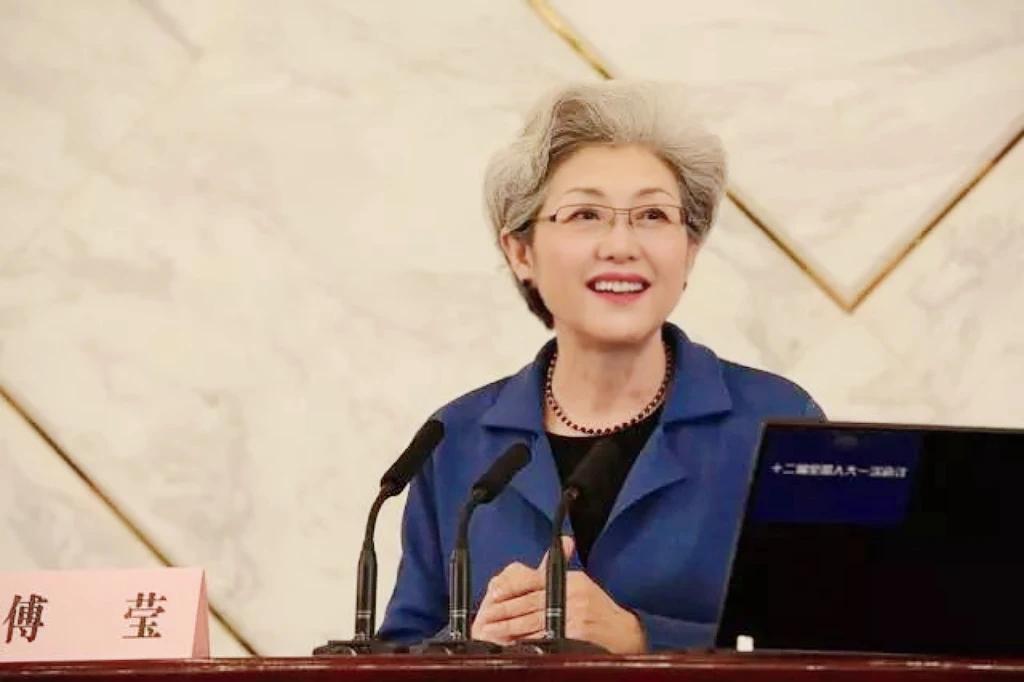 #中国近代杰出女性# 傅莹，蒙古族，内蒙古通辽人，北京外国语学院英语系毕业，英国