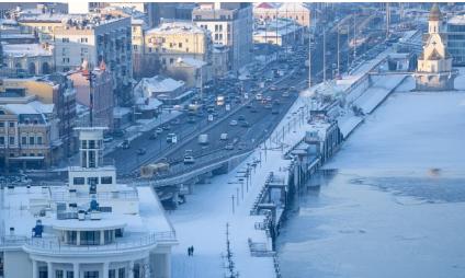 都说基辅能撑过这个冬天胜算很大，但是现在的问题是他们已经很难撑过这个冬天了。
 
