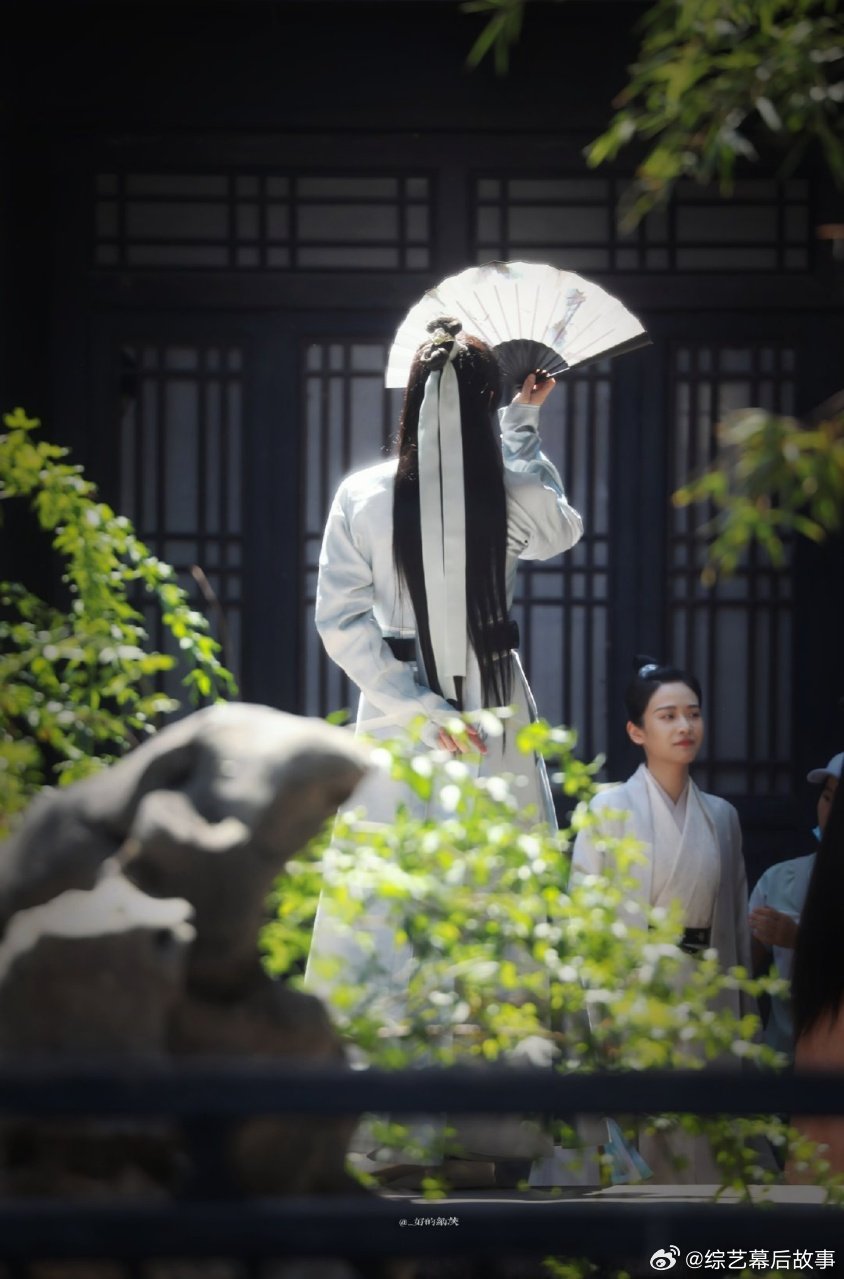 孔雪儿任豪拿红绳绑我了 苦等四年的《明媒善娶》终于来赴约！THE9门面和R1SE
