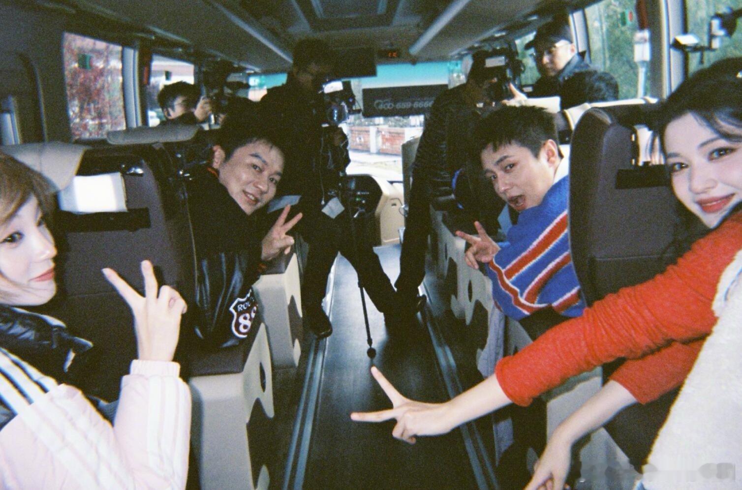 奔跑吧  跑男团就是如此好运继上次在茶马古道篇如愿看到日照金山，这次抵达十人九不