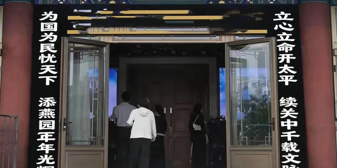 经济学家高善文骤然离世，惋惜感慨本是人之常情，褒贬评价原本也属平常，逝者为大，适