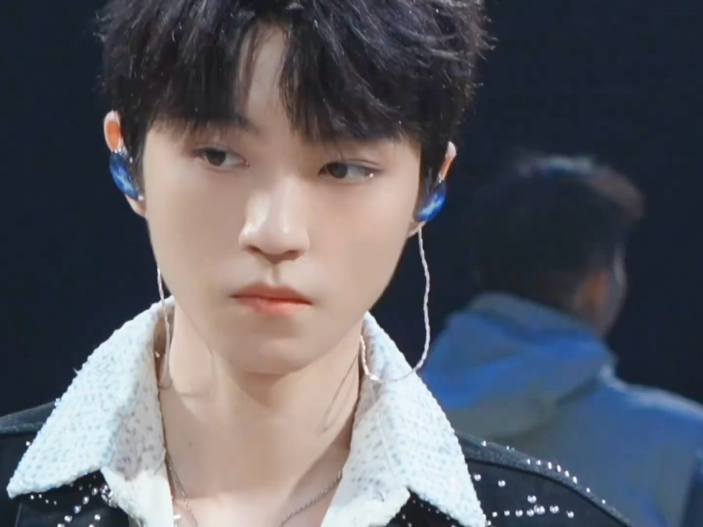 这不是bjd是什么………………漂亮得我头晕😵 ​​​