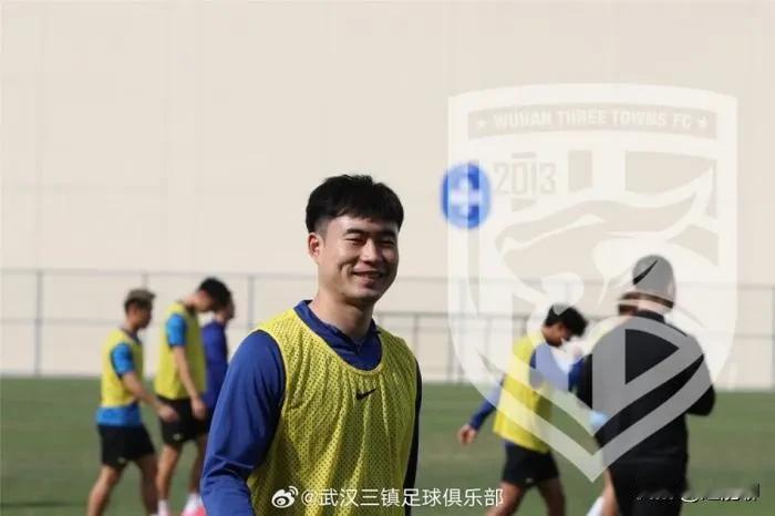 某周报最近报道了武汉三镇的消息，其实从该报以前对于其他中超球队的相关报道来看，现