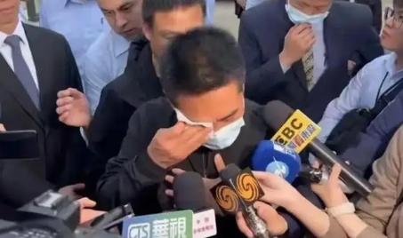 6月18日晚，澎湖花屿西方海域发生一起大陆渔船被台湾海巡查扣事件。一艘大陆籍渔船