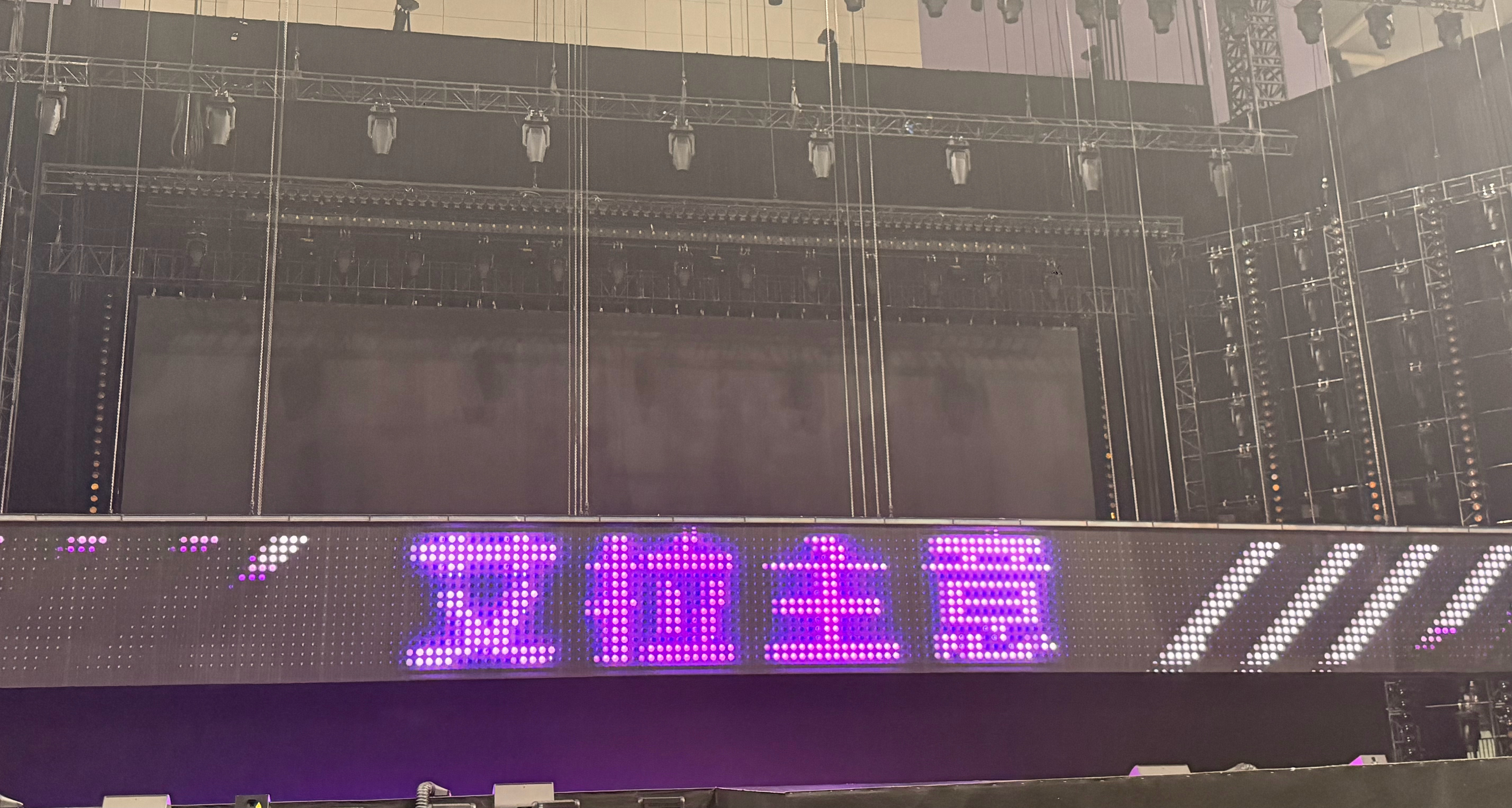 又组团来艾拉主意啦，今天解接会唱《十七》吗？ELLA艾拉主意演唱会