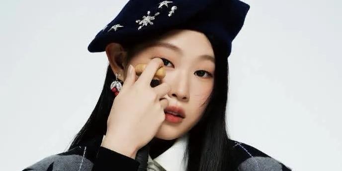 小沈阳女儿沈佳润的时尚大片被曝光，这一消息吸引了众多目光，让大众对这位星二代的形