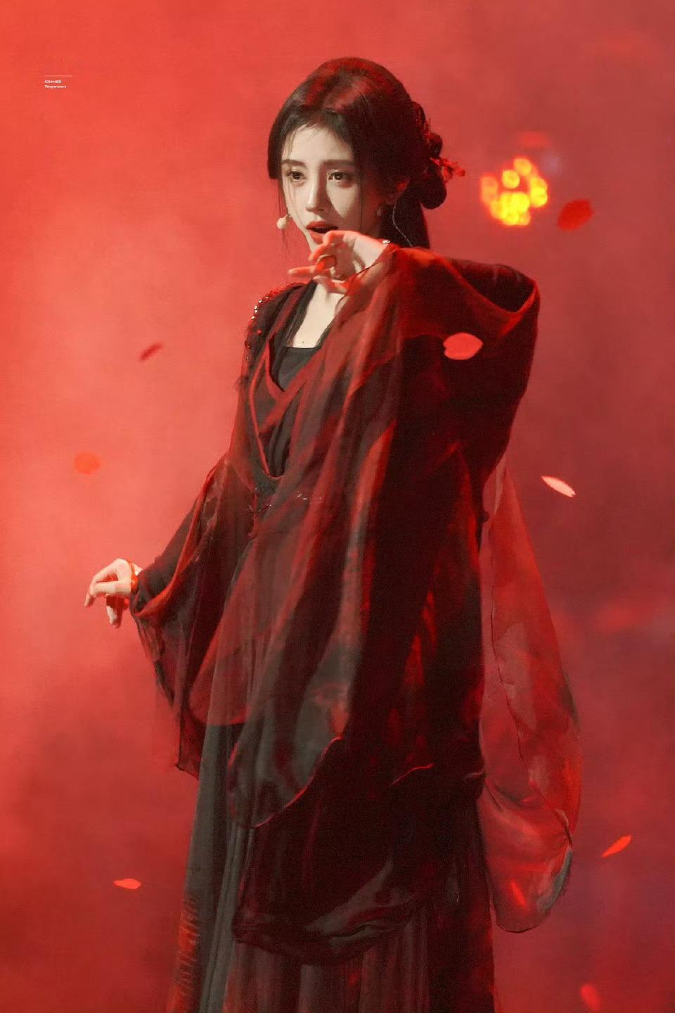 鞠婧祎苏绿夏 🍊允许你叫我甜妹 ★꒰ঌ祎祎Dollの呆萌指数100%໒꒱☆​ 
