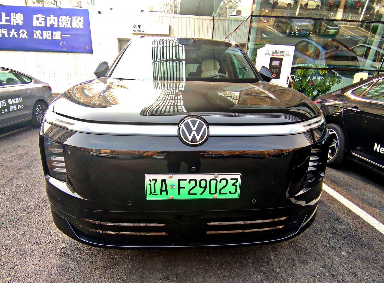 德系满级旗舰SUV《大众9X》
   大众|D、ERA 9Ⅹ开启预售，以九大领先