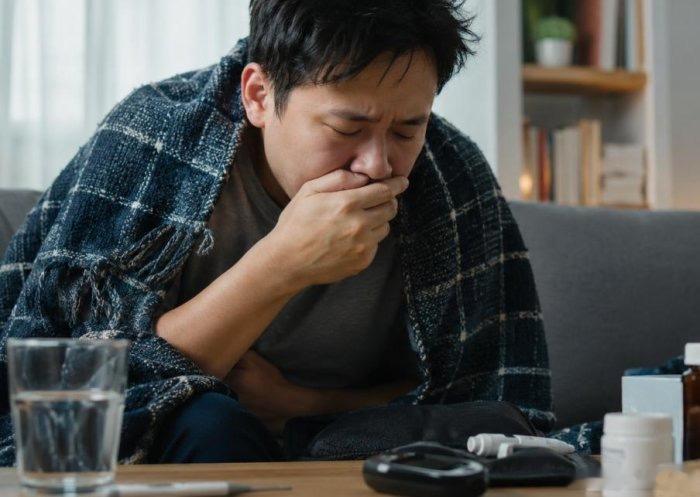 身体的警钟·默斋主人原创科普散文黄昏时分，暮色慢慢笼罩了客厅。老陈坐在椅上，望着