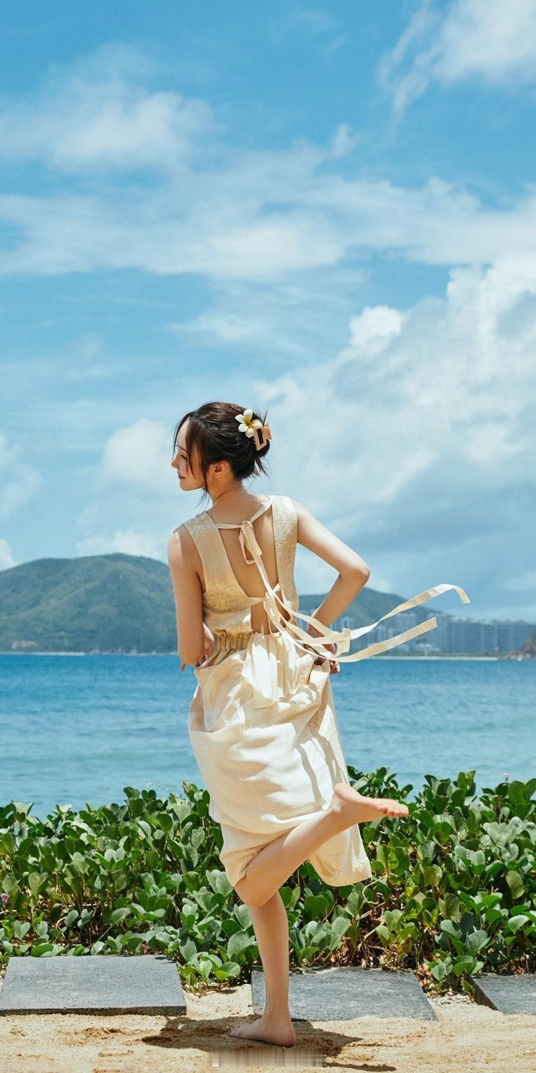 李纯假日小清新穿搭 ​​​
