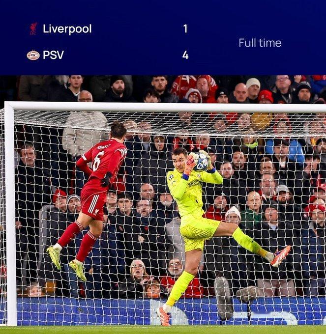 在埃因霍温的曼联青训门将科瓦尔数据8次扑救5次在小禁区扑救2次高空摘球利物浦1比