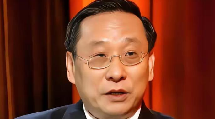 高志凯说我们太老实了，总是在我们自己的岛上跟别人谈“这岛归谁？”。他提出一个重要