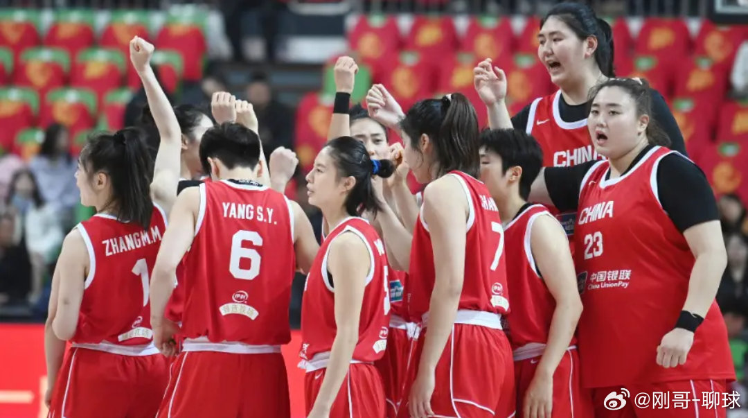 女篮热身赛：34分大胜！中国女篮85-51捷克 6大功臣出炉 宫鲁鸣剑指世界杯中