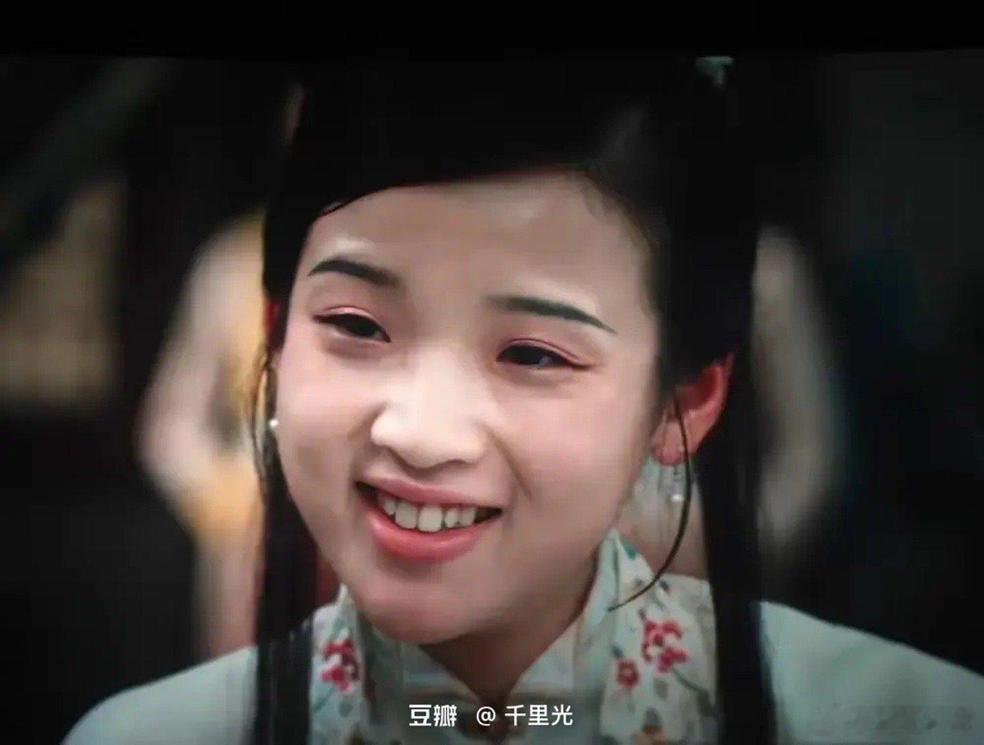 张淼怡林黛玉  来咯，天上掉下个林妹妹[允悲]到底是谁推荐她演林黛玉的[允悲]身