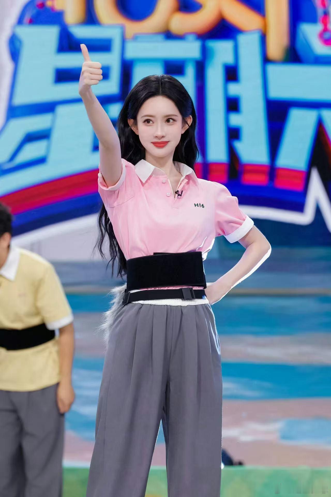 孟子义好六ccd孟子义好六常驻首张ccd 惊喜来袭，孟子义正式常驻你好星期六，放