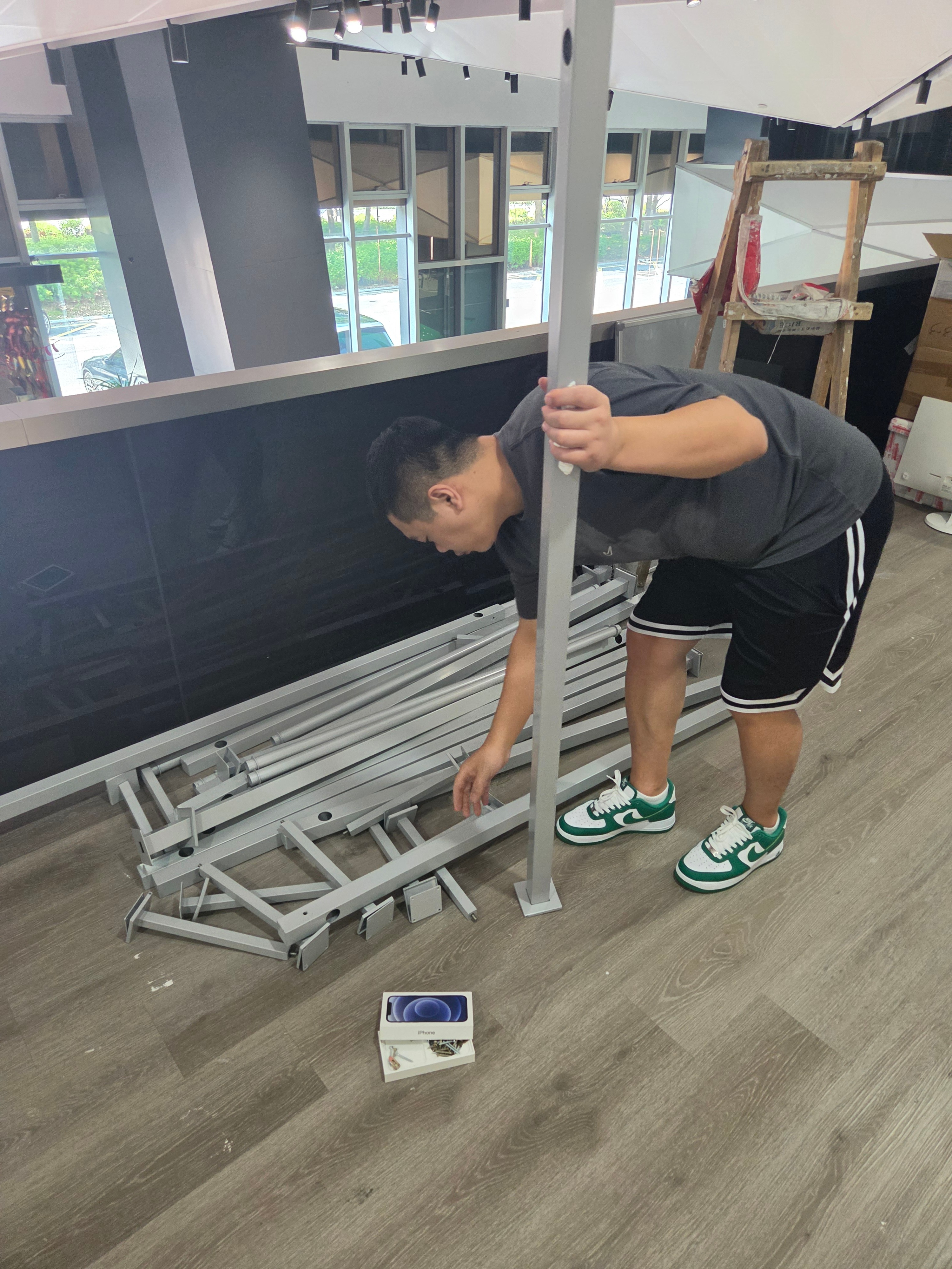 架子已拆过两天找人重新刷墙 ​​​