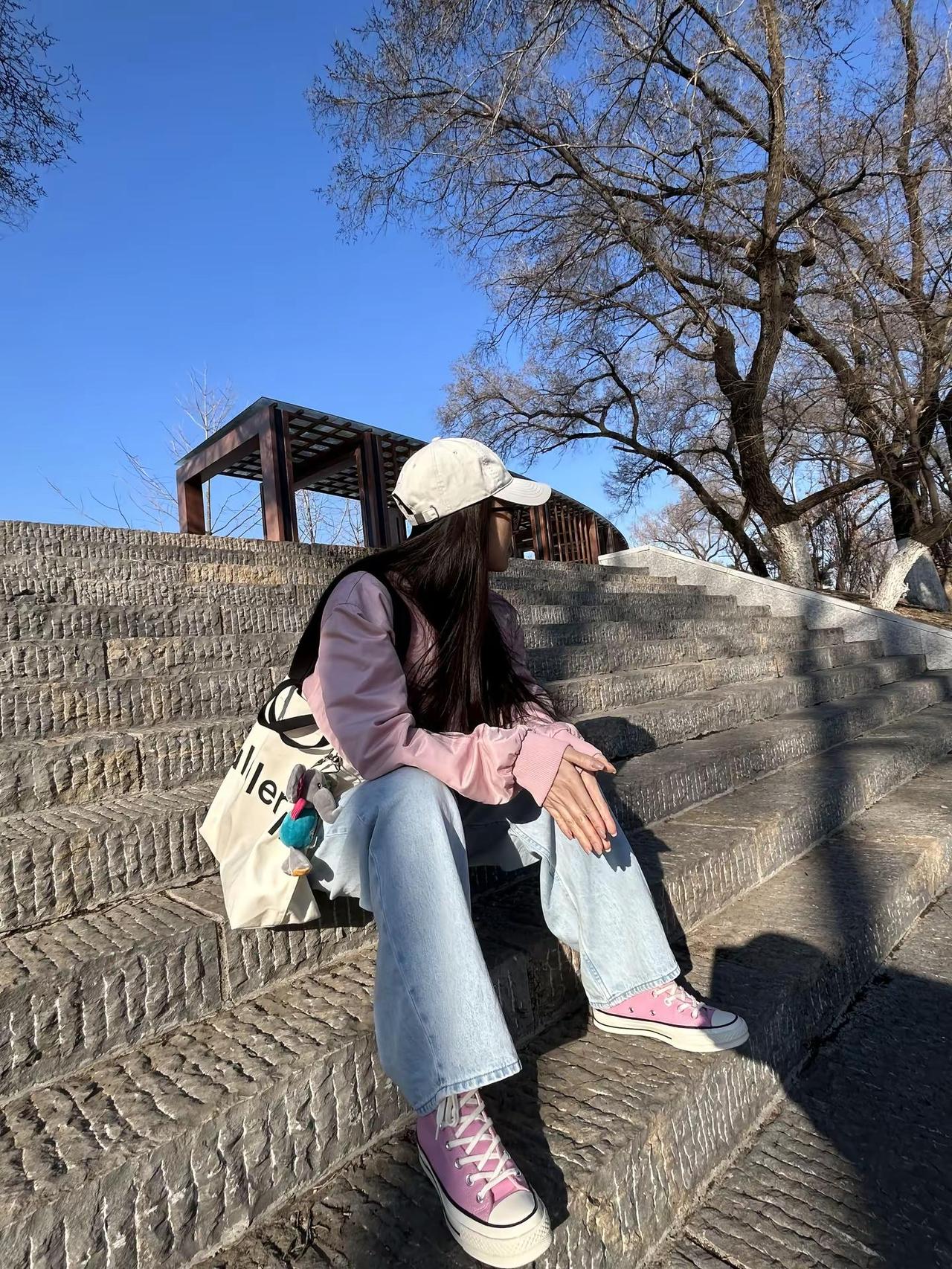 你可以一直穿匡威 但不能永远天真