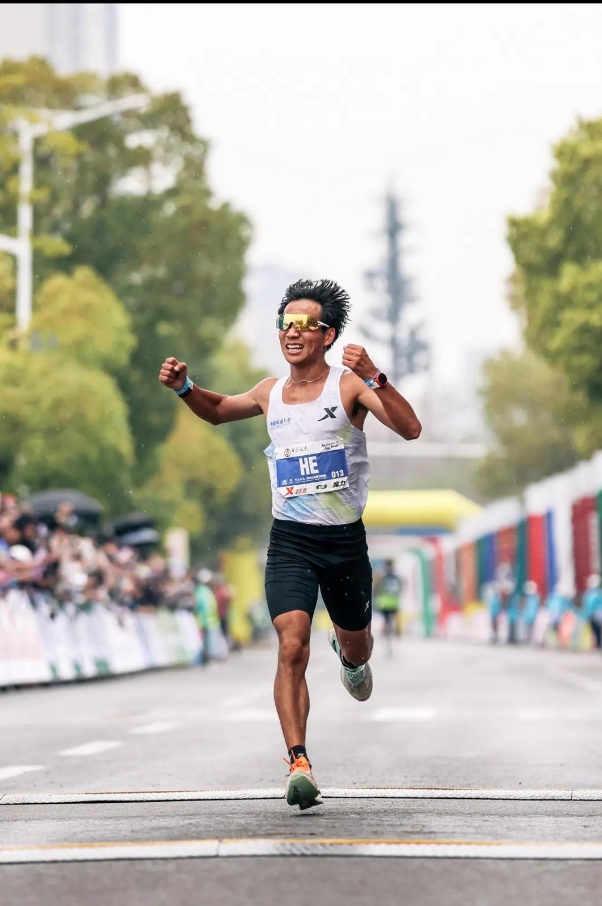 恭喜何杰！斩获2026新时代青年先锋奖，全国顶尖青年荣誉，为宁夏争光！
 
亚运