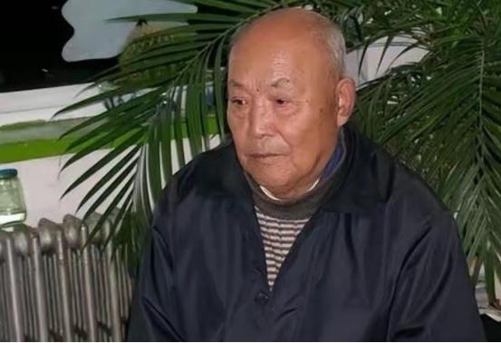 1986 年，湖南农民张德仁前往北京，要见杨成武上将，警卫员愣住了：“张德仁同志