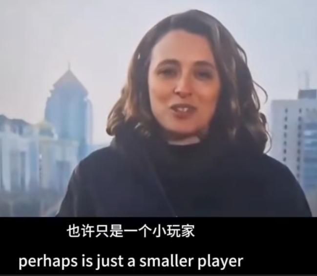 有些微表情，会比语言更能透露出内心的真实想法！英国随行女记者，与主持人连线，一番