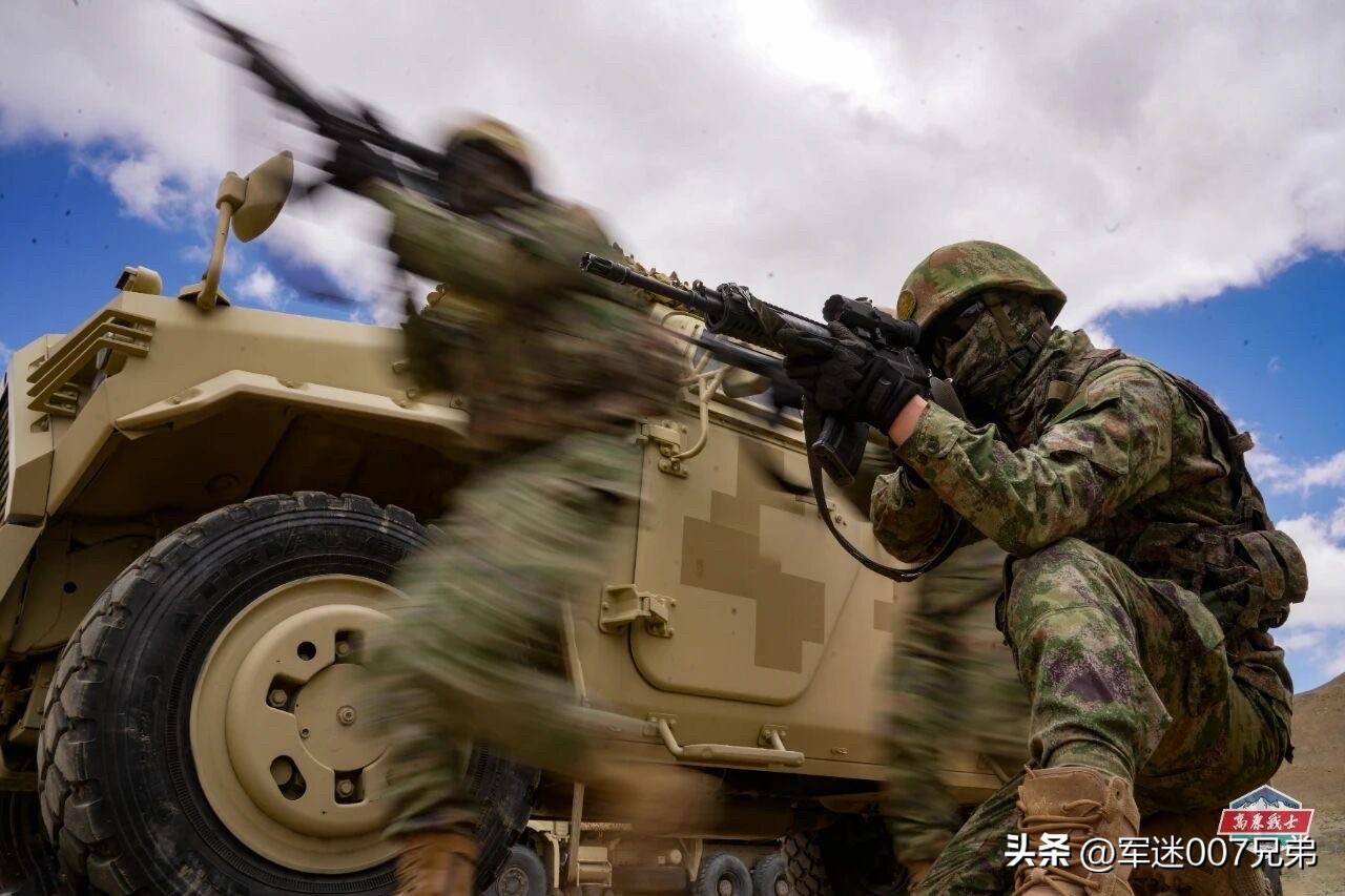 高原犹寒，练兵正酣！近日，西藏军区某轻型高机动合成旅，锚定备战打仗核心目标，紧贴