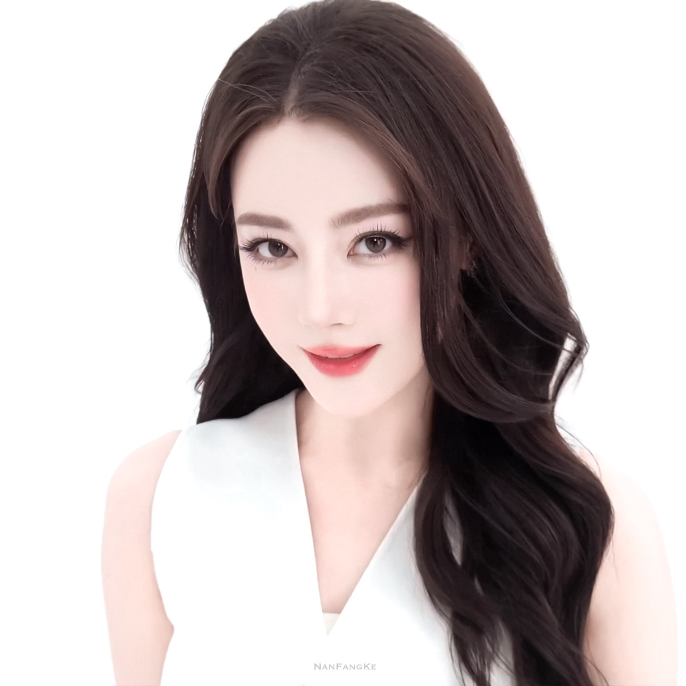 迪丽热巴路虎卫士全驭代言人迪丽热巴 dlrb 热巴开卫士 dlrb 迪丽热巴卫蓝