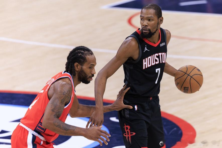 全明星替补球员名单将于北京时间2月2日早上7点公布。名记Brett Siegel