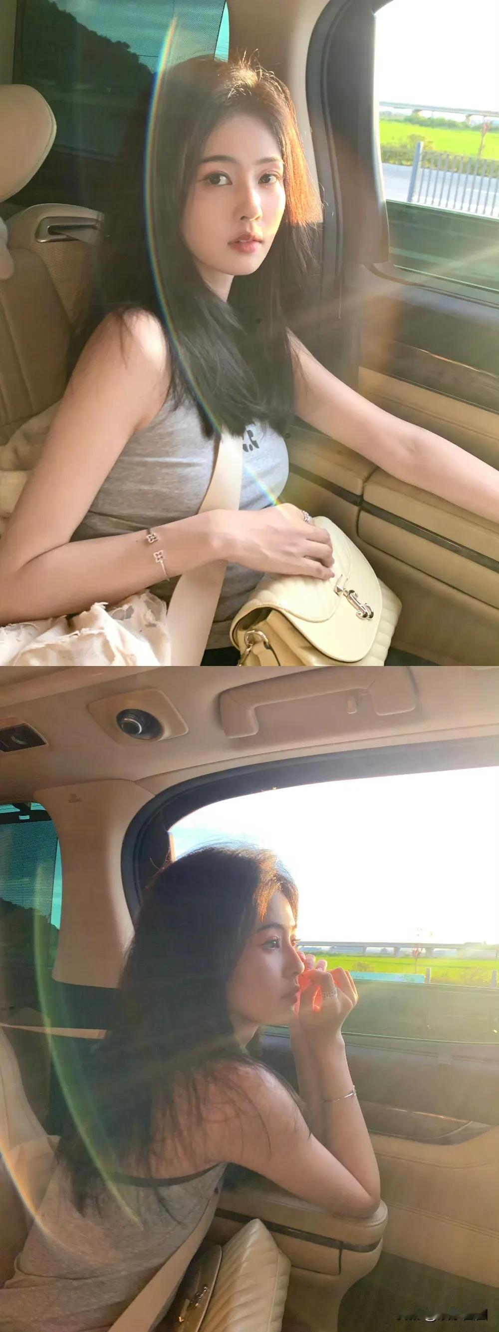 ☀️阳光营业中～
浅当一下“树影穿搭博主”
背心+阔腿裤，主打一个松弛到能装下整