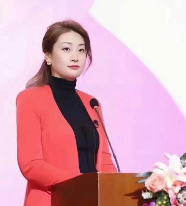 宗馥莉是霸凌者还是受害者，为什么她和杜建英母子4人在海外有如此多的资产？
且不说