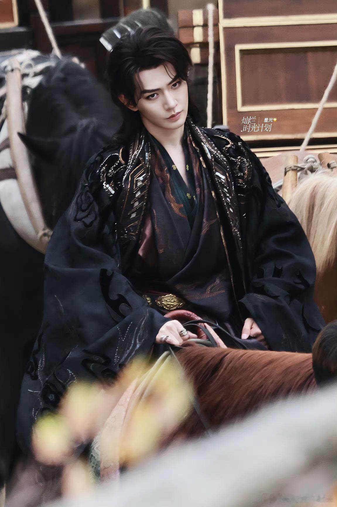 邓为郑适角色热度破亿 闺蜜你期待邓为饰演的反派角色堂堂来袭 