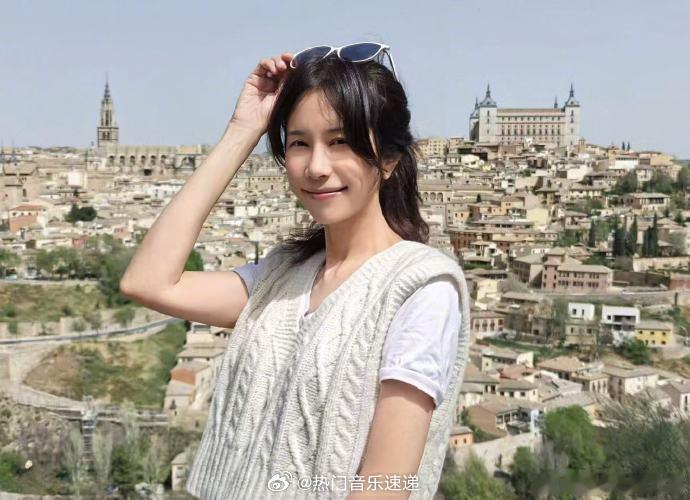 莫文蔚56岁了莫文蔚56岁状态莫文蔚居然已经56岁了吗？状态太好了吧！你喜欢听莫