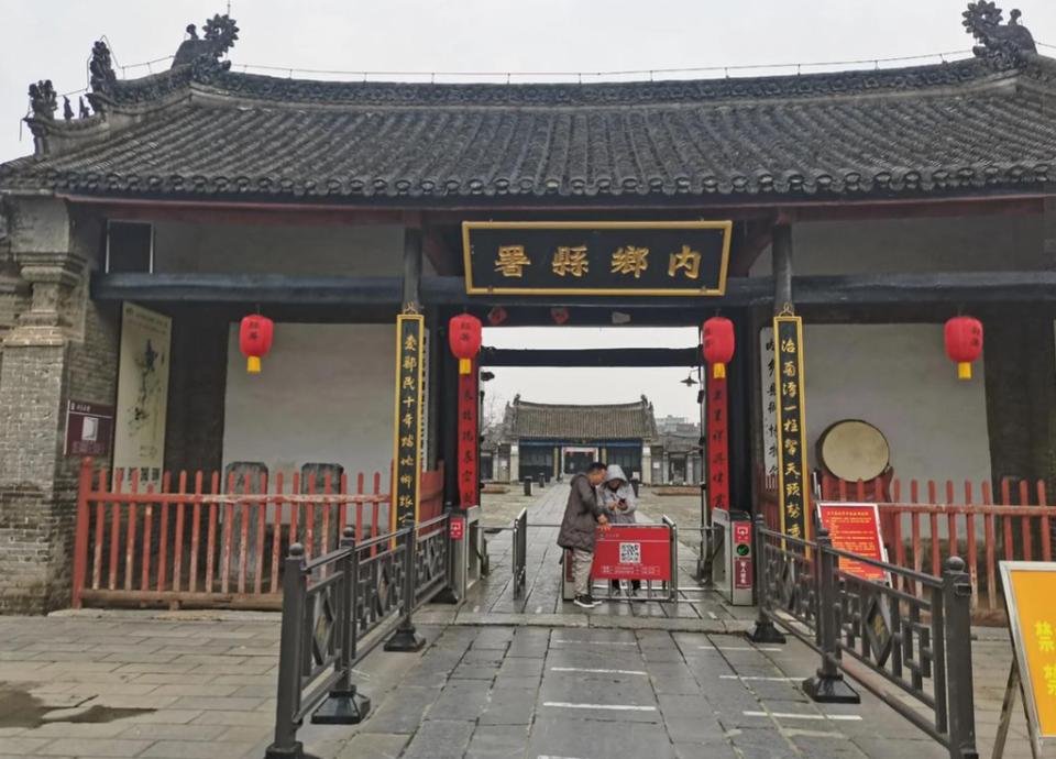 古代那么多县衙，到底是怎么消失了？

平时看古装剧里头的县衙那叫一个气派，红墙绿