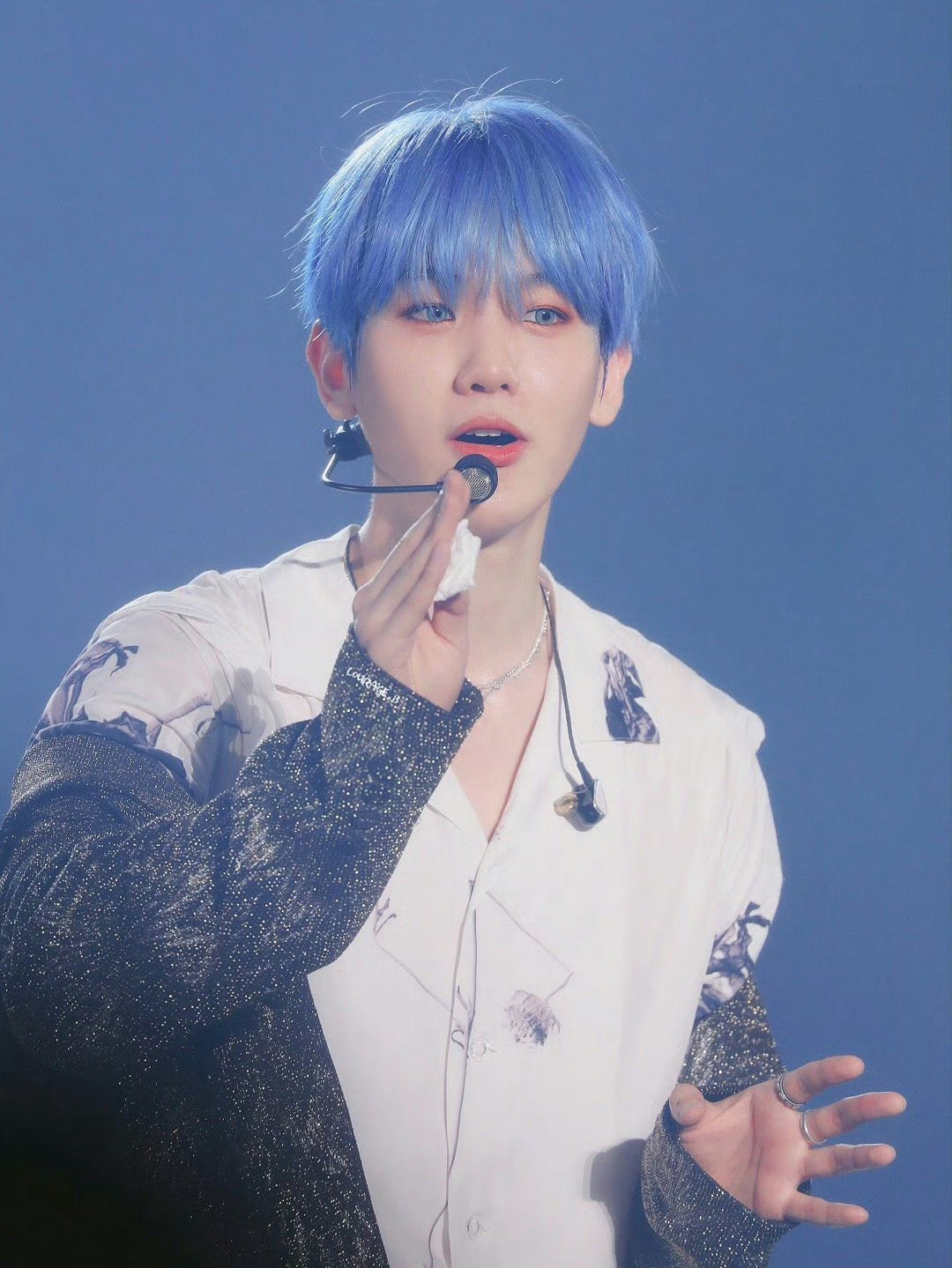 雾感朦胧温柔感的伯贤头像｜边伯贤边伯贤🌫️伯贤🥀BAEKHYUN