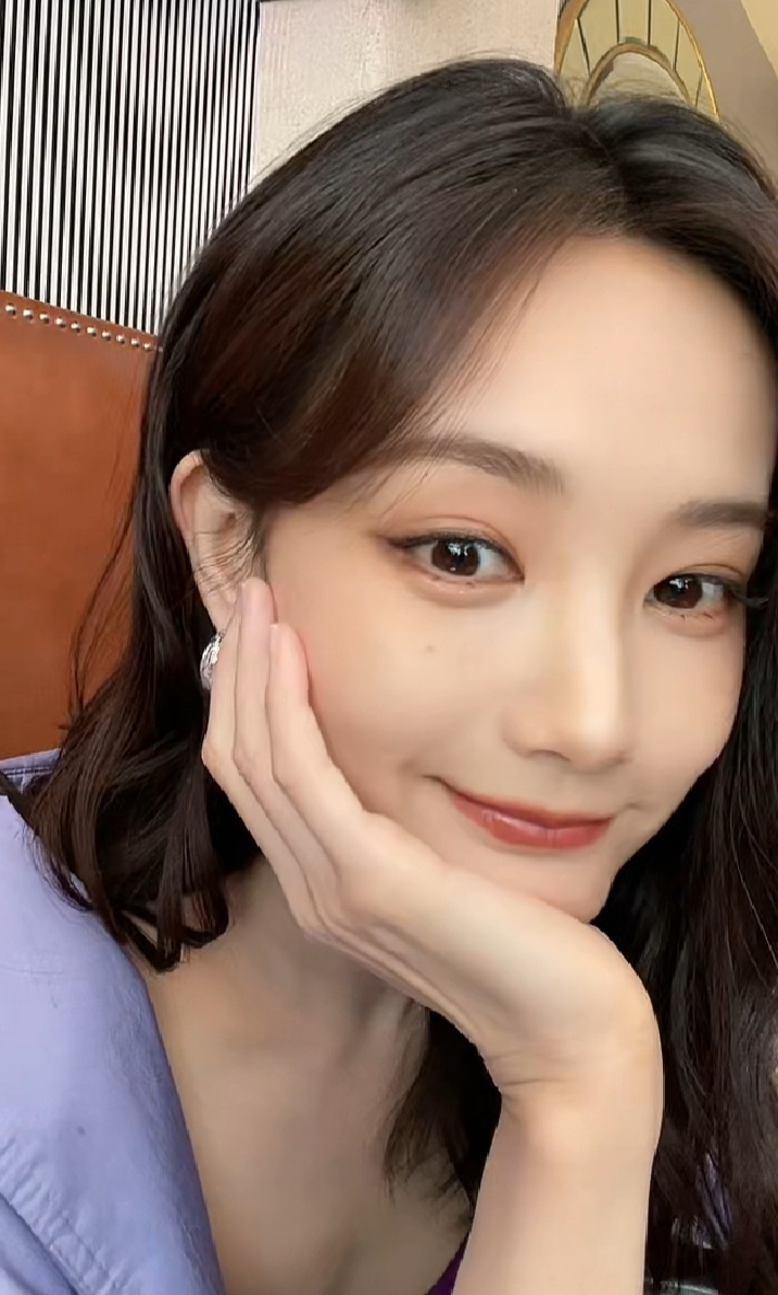 #李一桐挑战单依纯转音#直播好宠粉啊！还挑战了单依纯最近很火的38个转音！#李一