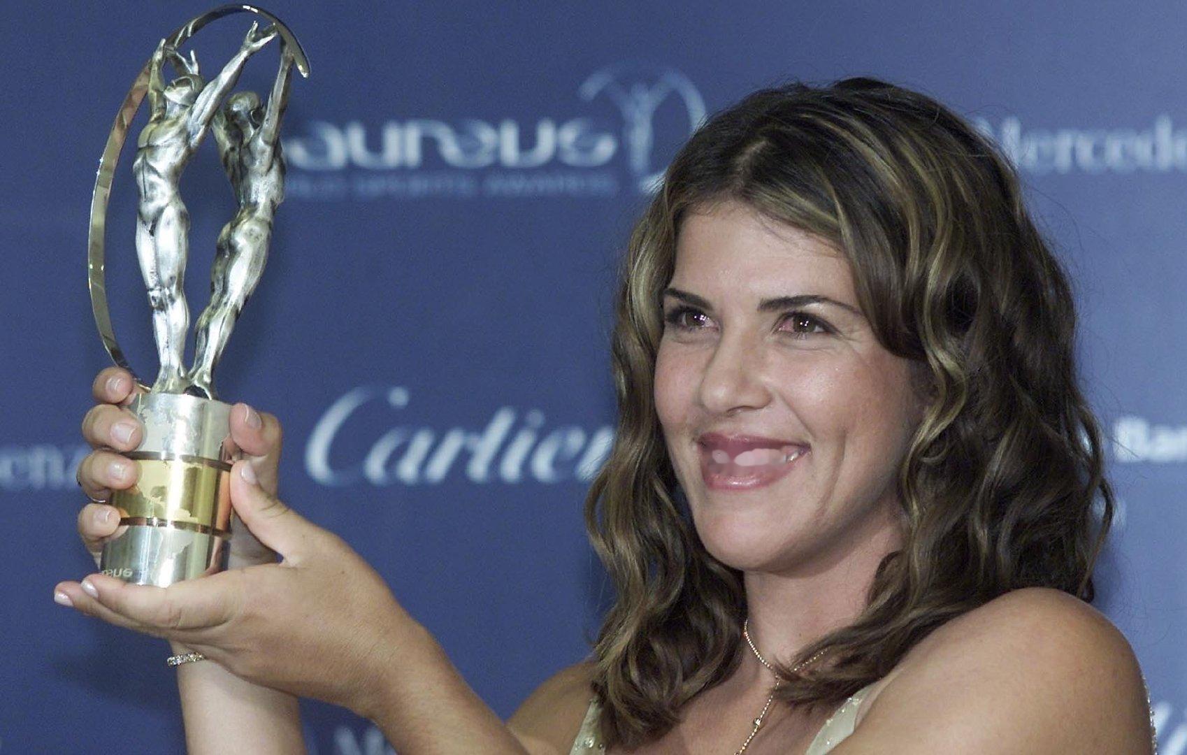 萨巴伦卡成为第五位荣膺劳伦斯年度最佳女运动员奖的网球选手🎾卡普里亚蒂（2002