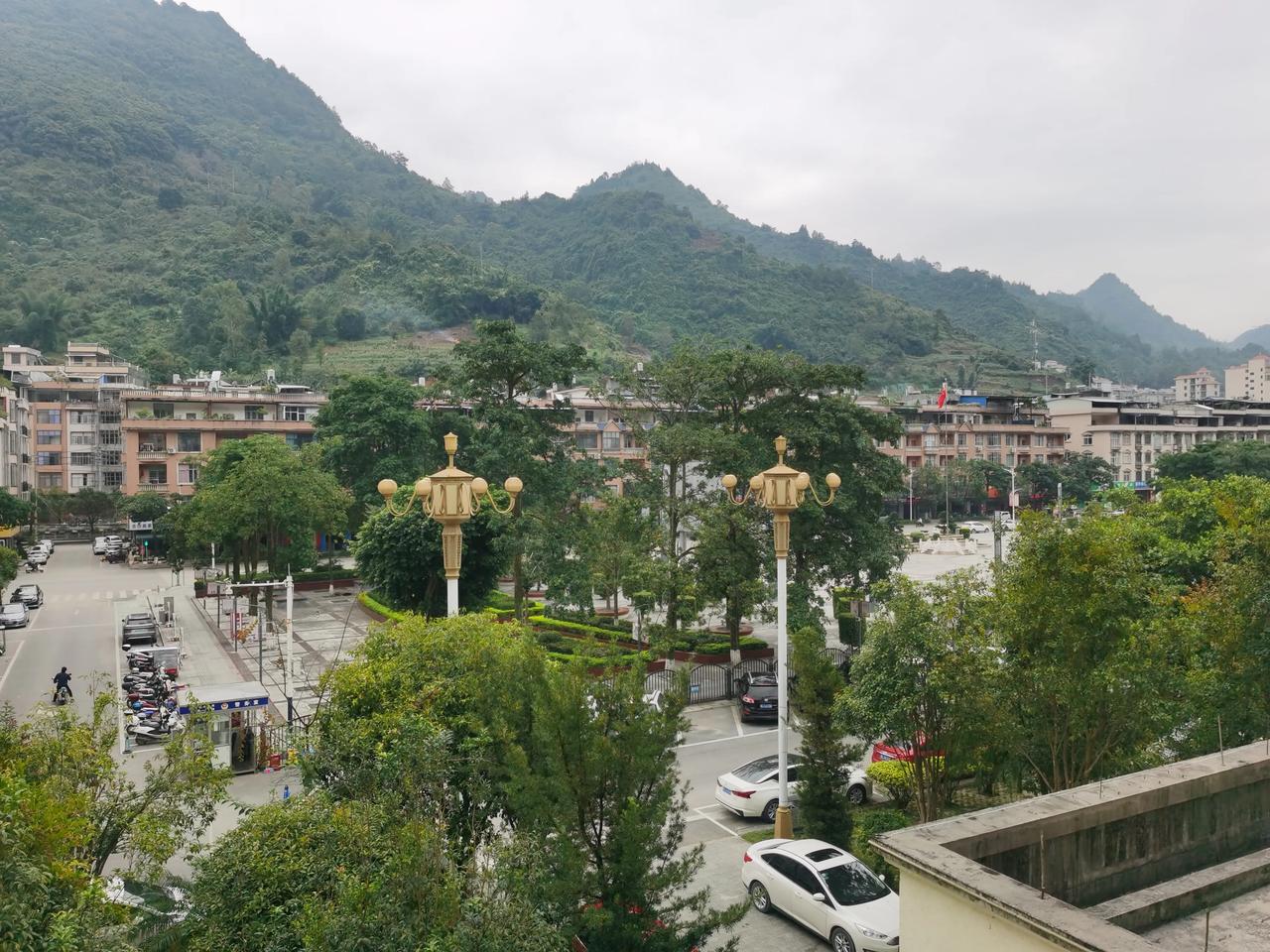 #上联：海阔凭鱼跃，求下联#天宽任鸟飞#我又对下联来了#