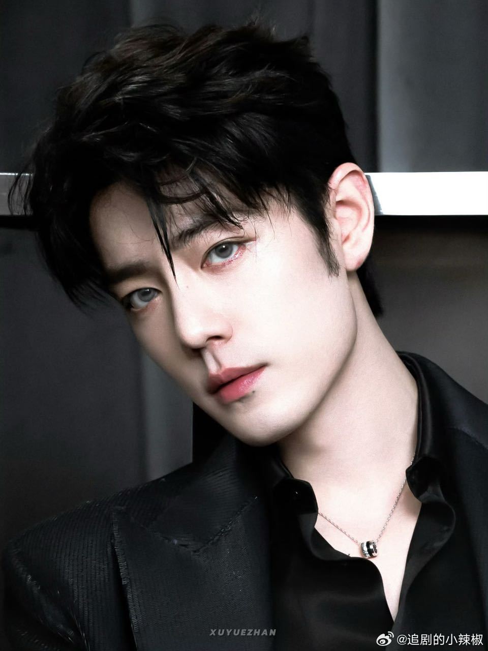 横瞳白羊欧巴……. 