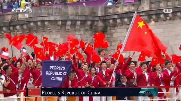 #马龙奥运神图#龙腾九天，彰显我华夏盛世之辉煌！驰骋万里，胸中热血如烈焰般激荡！