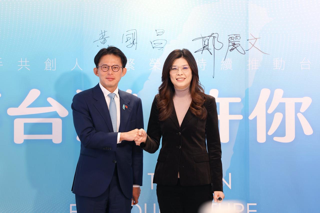 其实真的要把眼光放得长远一点，虽然台湾在5月8日通过了军购案，也确实对特朗普的访