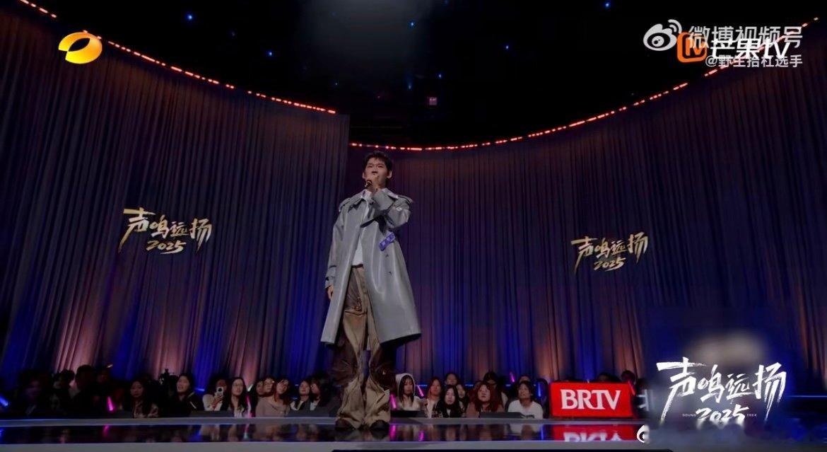 给花少编曲的音乐人开口秒淘汰 邱可带着给张韶涵写歌、花少主题曲编曲的亮眼标签登台