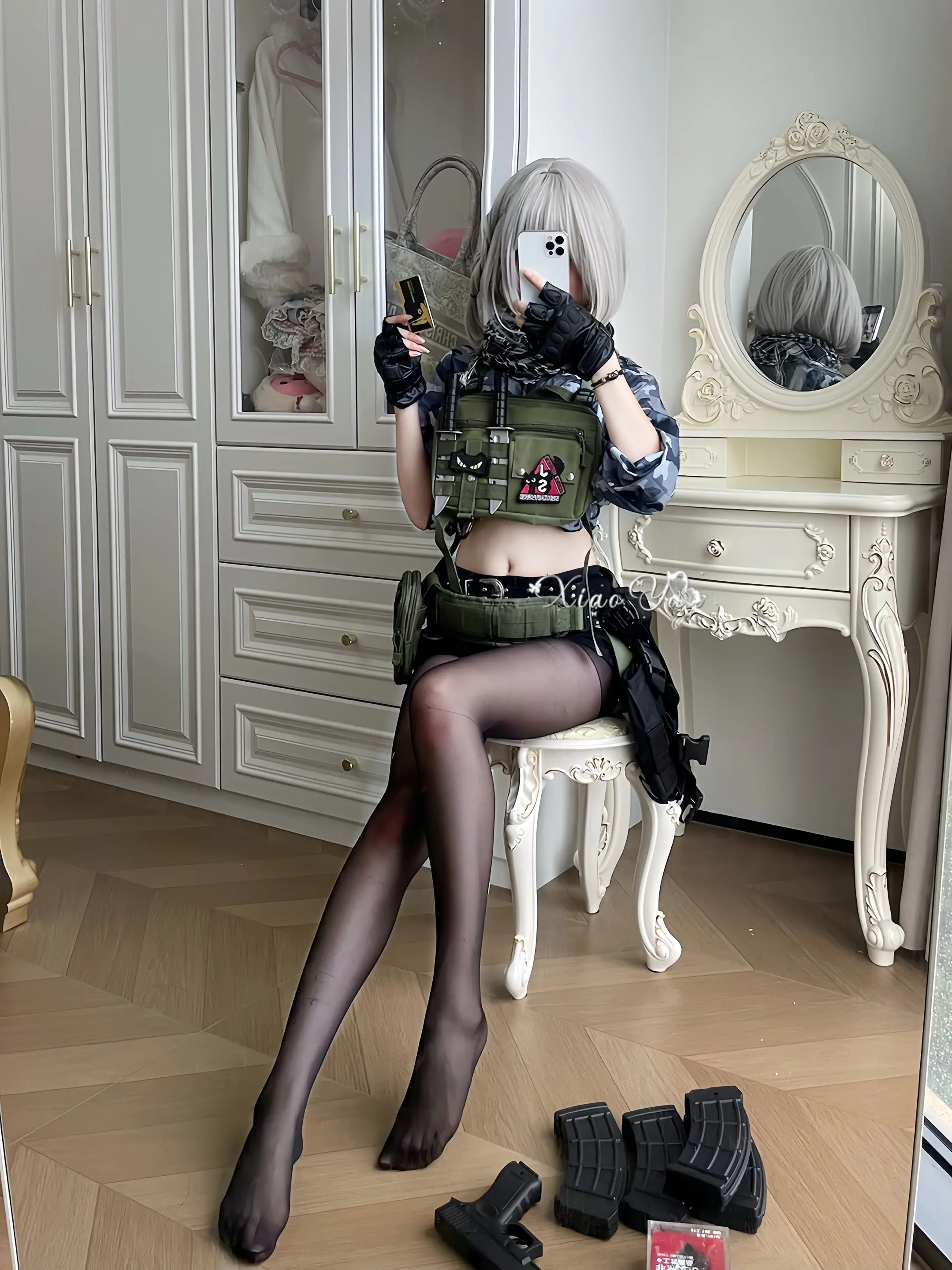 幽默飞刀小妞。