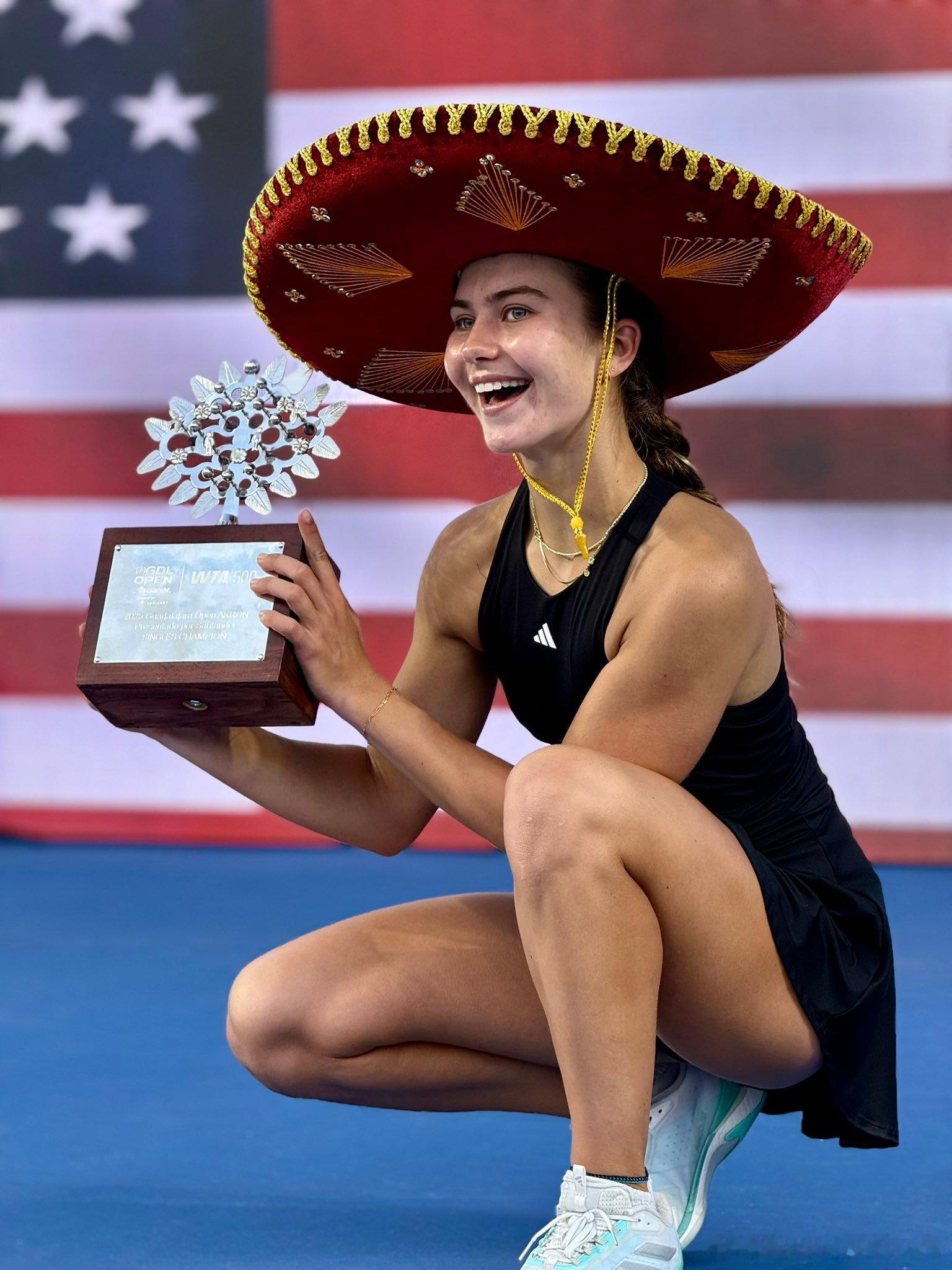🔵WTA500瓜达拉哈拉女单决赛✅排名No.73的🇺🇸约维奇6-4/6-1