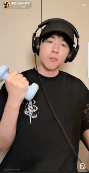 哈哈哈哈哈哈哈，好好笑[笑cry]你太可愛了​​​