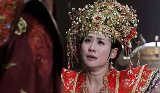 王宝钏守寒窑18年，为何当了18天皇后死了？她的死让薛平贵松口气
咱们先得把时间